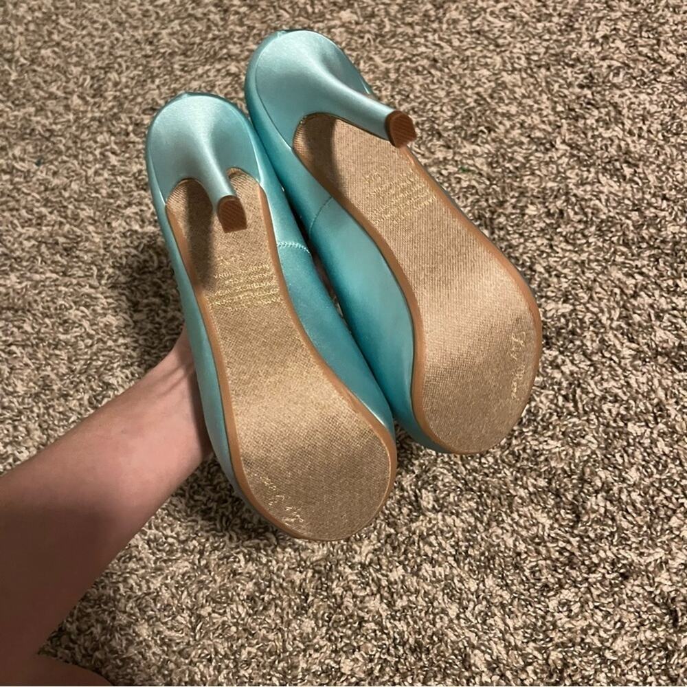 Liz Rene Couture pumps - Picture 8 of 11